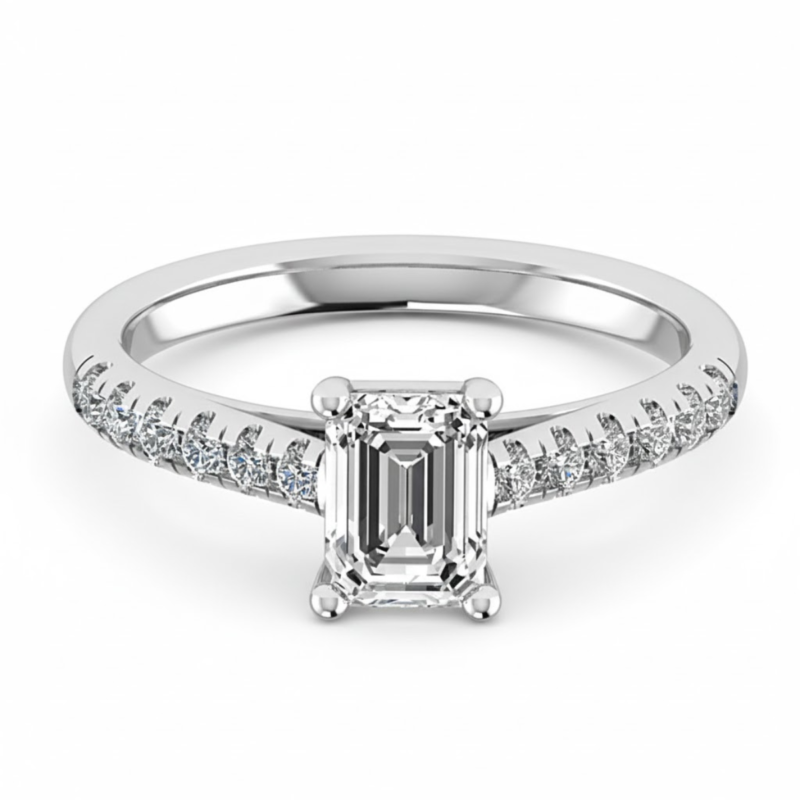 Round Cut Lab Grown Diamond Ring in Fine Gold by LaboDiamonds